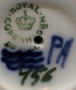 Dating royal copenhagen pottery