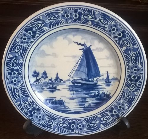 Delfts plate with sailing boat
