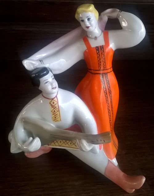 Porcelain Soviet figurine a dance with balalaika