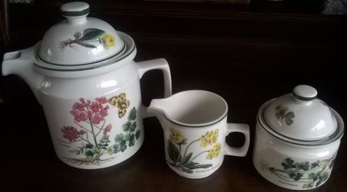 Enoch Wedgwood Florabunda set