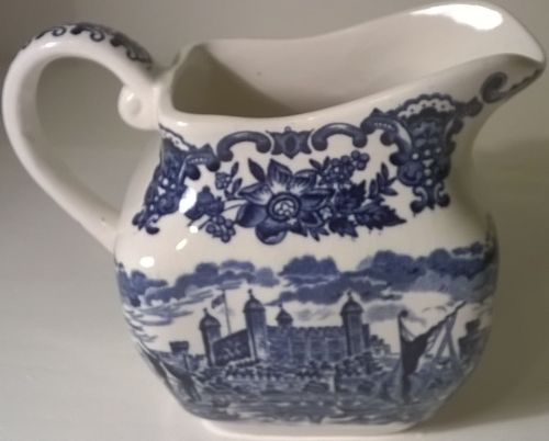 Royal Homes of Britain Enoch Wedgwood creamer