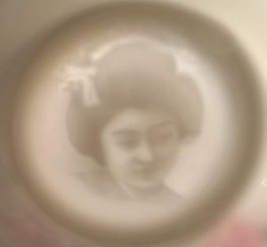 geisha girl lithophane