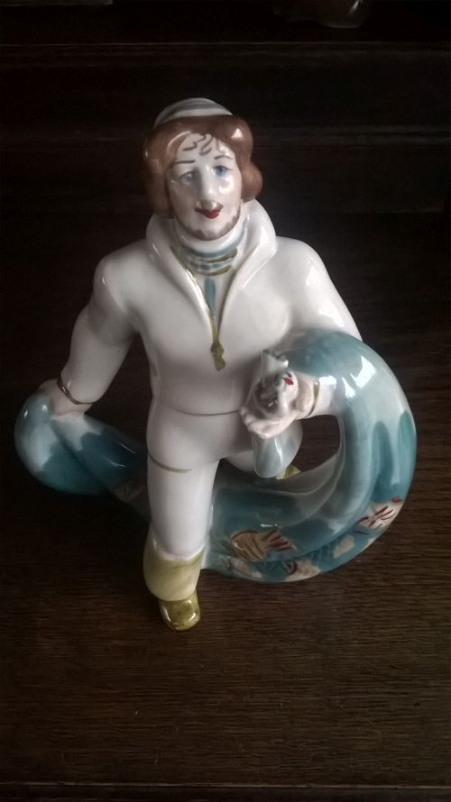 Polonne fisherman porcelain figurine