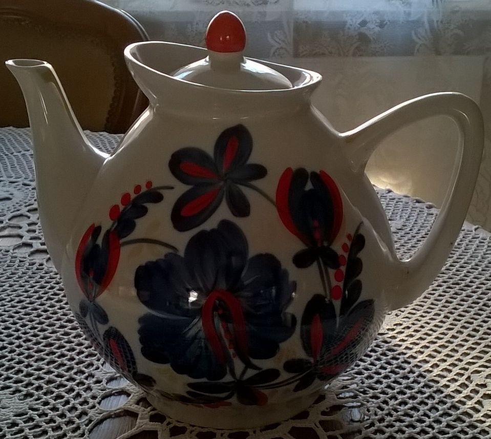 Soviet Polonne porcelain huge teapot