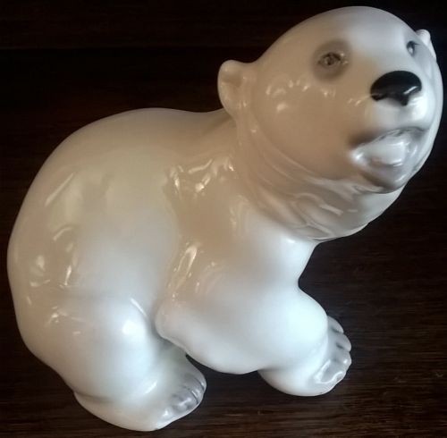 Polar bear cub Lomonosov figurine