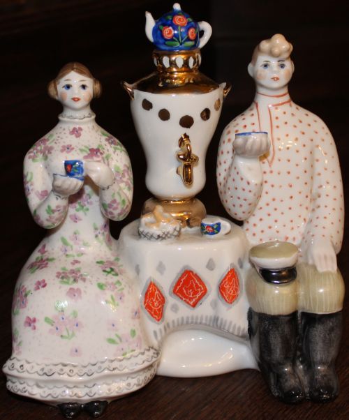 Tea party Kiev porcelain figurine